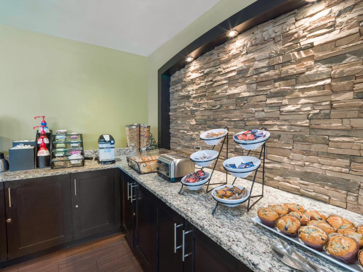 Staybridge Suites West Edmonton By Ihg Extérieur photo